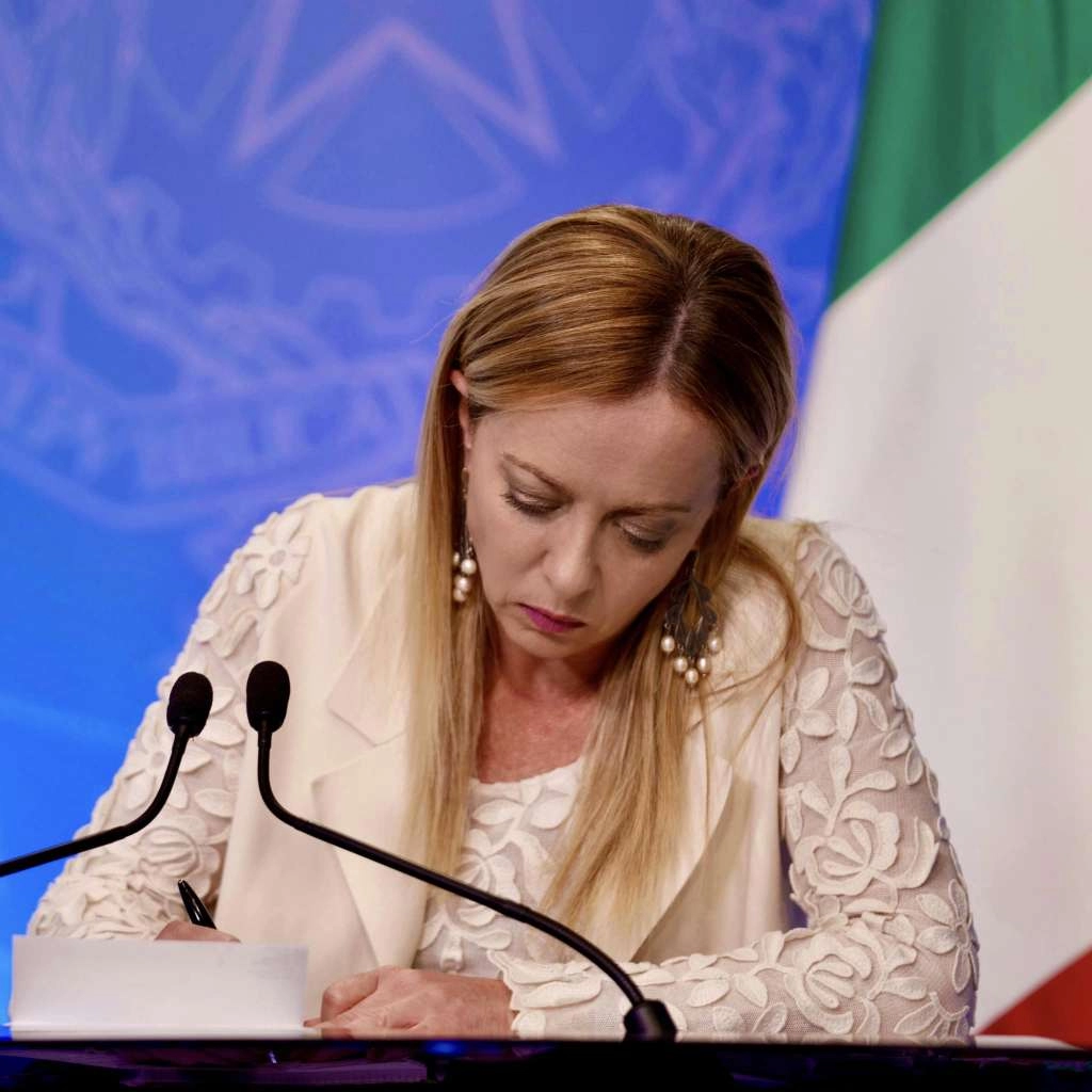 Meloni objavila da Italija obustavlja obnavljanje vojnog sporazuma s Izraelom